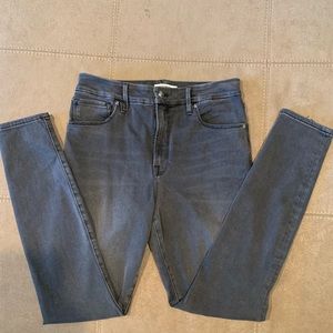 Good American 💕 Skinnies Sz. 30